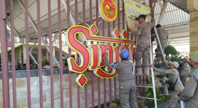 Pemkab Bangkalan Ancam Tutup Akses Jalan 50 Rumah Makan Tak Taat Pajak
