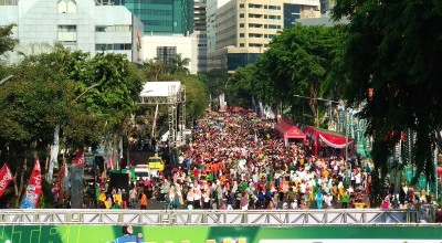 Puluhan Ribu Warga Ikuti Jalan Santai, Khofifah: Ini Penggambaran Resolusi Jihad