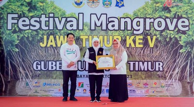 Lestarikan Ekosistem Mangrove, Bupati Gresik Dapat Apresiasi Gubernur Jatim