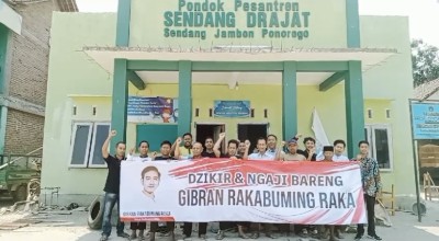 Santri Ponpes Sendang Drajat Ponorogo Dukung Gibran Maju Cawapres 2024