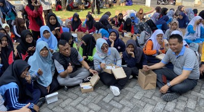 Ratusan Siswi di Ponorogo Minum Tablet Tambah Darah Bersama Kang Giri Guna Cegah Stunting