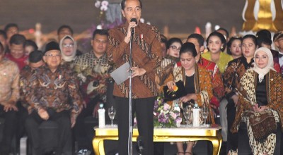 Istana Berbatik, Ini Makna Filosofis Motif Parang yang Dikenakan Presiden Joko Widodo