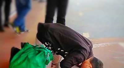 Bebas Murni, Satu Napiter Lapas Kelas I Surabaya Lakukan Sujud Syukur