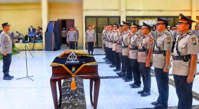 Ganti 2 Pejabat Kabag dan 4 Kapolsek, Kapolresta Sidoarjo Beri Instruksi Begini