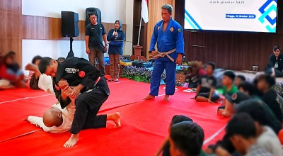 Kembalikan Kepercayaan Diri, Puluhan Anak Korban Kekerasan di Sidoarjo Diajari Jiu Jitsu