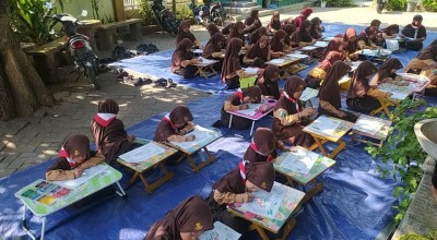 Keseruan Peringatan Maulid Nabi di MI Maarif NU Ngering Pasuruan