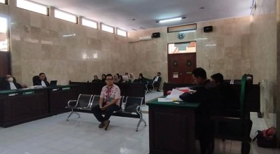 Pria Surabaya Sebar Video Vulgar Mantan Pacarnya karena Utang Ditolak, Disidang di PN Tulungagung