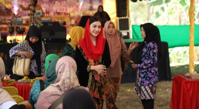 Ketua Dekranasda Trenggalek Novita Hardini Ajak Perempuan Bangkit