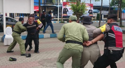 Ketua KPU Tulungagung Diculik, Polisi Bubarkan Unjuk Rasa