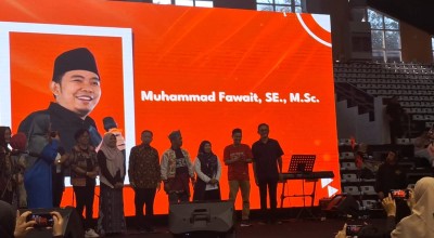 Raih Penghargaan Dewi Sartika Awards, Gus Fawait: Pemerintah Harus Gandeng Pesantren