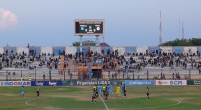 Sempat Tertekan, Persela Lamongan Kalahkan PSCS Cilacap 3-0