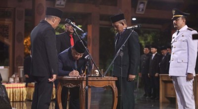 Kang Giri Lantik 4 Kepala OPD Pemkab Ponorogo, Salah Satunya Bukan dari Plt