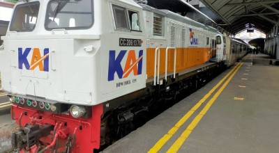 Pascatabrakan KA Probowangi Vs Elf, Rute Banyuwangi-Semarang Tetap Lancar