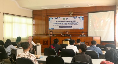 Diskominfotik Kota Pasuruan Berikan Pelatihan Peningkatkatan Kapasitas SDM KIM