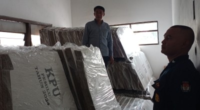 KPU Kota Batu Terima 2.430 Bilik Suara, Ketua: Ini Masih Kurang 20