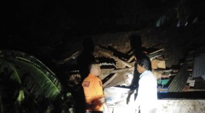 3 Rumah di Bojonegoro Roboh Diterjang Angin Kencang Disertai Hujan Deras