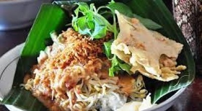 5 Rekomendasi Kedai Nasi Pecel Khas Kota Madiun