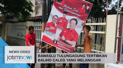 Video: Bawaslu Tulungagung Tertibkan Baliho Caleg yang Melanggar