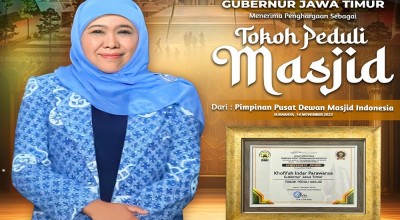 Gubernur Jatim Khofifah Raih Penghargaan Tokoh Peduli Masjid dari DMI
