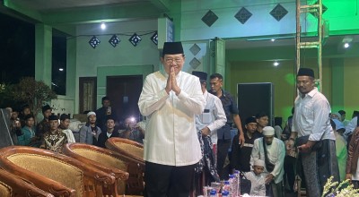 SBY Selawatan Bareng Warga Kota Kediri di Bawah Guyuran Hujan