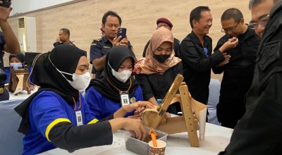 Lapas Kediri Ajari Warga Binaan Melinting Rokok