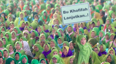 Di Hadapan Muslimat, Khofifah Tegaskan Maju Pilgub Jatim 2024