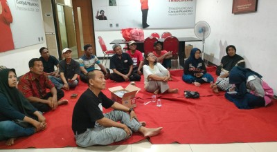 Nobar Debat Capres di Posko-posko PDIP Surabaya, Ganjar Pranowo Panen Pujian dari Warga