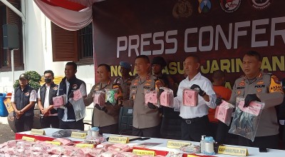 Pasutri Pengedar Sabu Jaringan Antarpulau Diringkus di Surabaya, BB 144 Kg Diamankan