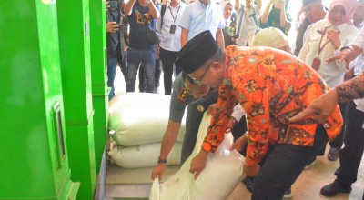 Jaga Ketahanan Pangan, Bupati Sidoarjo Resmikan Sarana Pengering dan Penggiling Padi
