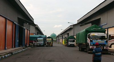 Pascavideo Viral Pria Mandi Beras di Surabaya, Bulog Minta Warga Tak Cemas