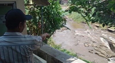 Jenazah Pria Tanpa Identitas Ditemukan Tergeletak di DAS Brantas Kota Malang