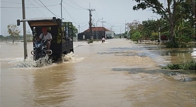 Luapan Kali Lamong Rendam Ratusan Rumah di Balongpanggang Gresik