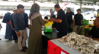Pasar Induk Surabaya Sidotopo Gelar Pasar Murah, Bantu Tekan Inflasi