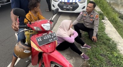 Video Viral, Si Emak Tantrum di Tengah Jalan Ponorogo