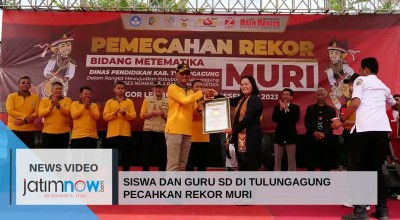 Video: Siswa dan Guru SD di Tulungagung Pecahkan Rekor Muri