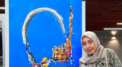 Lukisan Tanpa Kuas Karya Seniman Sidoarjo Hadirkan Suasana Jelang Pemilu