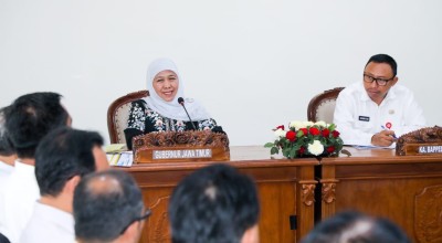 Khofifah Pimpin Rakor Program Kerja 2024: Fokus Sektor Pendapatan