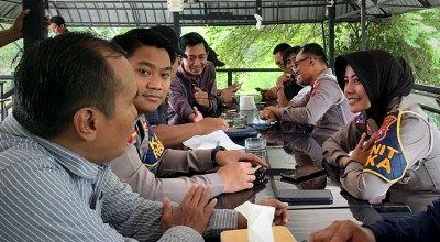 Saat Satlantas Polres Gresik Ngopi Bareng Awak Media PWI, Bahas Apa?