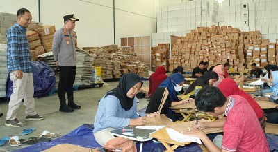 Kapolres Gresik Cek Keamanan Kantor dan Gudang KPU