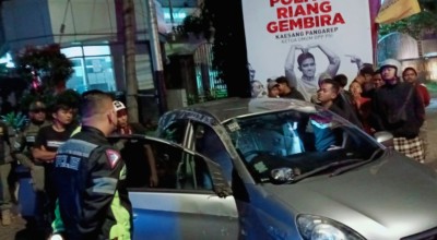 Mobil di Kota Malang Tabrak Pohon hingga Terbalik, Begini Nasib Penumpangnya