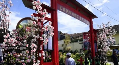Pj Wali Kota Batu: Kampung Sakura Bikin Wisatawan Rindu untuk Kembali