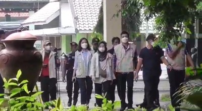 KPK Geledah Rumah Dinas Bupati Muhdlor, Sita Barang Bukti Korupsi BPPD Sidoarjo