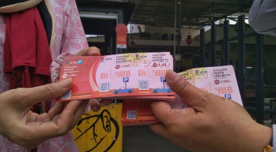 2 Kawasan di Surabaya Ini Paten Terapkan Parkir Nontunai