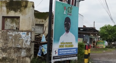 Baliho Gus Faried jadi Sasaran Vandalisme, Wajah Hitam Disemprot Cat