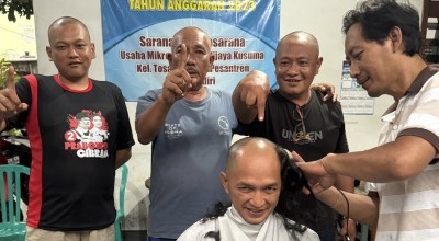 Relawan Caleg DPRD Kota Kediri Dinayana Cukur Gundul, Emang Boleh Seyakin Itu?