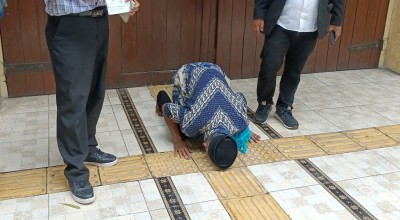 Hakim Vonis Bebas Kakek Suyatno Terdakwa Pencuri Ayam Bu Kades di Bojonegoro