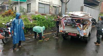 Masa Tenang Pemilu, APK Dimusnahkan di TPA Tlekung Kota Batu