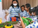 SD Pembangunan Jaya Sidoarjo Pamerkan Produk Daur Ulang di Hari Peduli Sampah