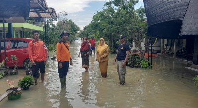 Tanggul Sungai Plalangan Jebol, Banjir Rendam Ratusan Rumah di Lamongan