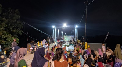 Warga Syukuran Sambut Pembukaan Jembatan Glendeng Penghubung Bojonegoro - Tuban